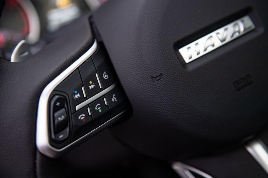 Детали интерьера Haval F7 2019 года  (фото 37 из 41)